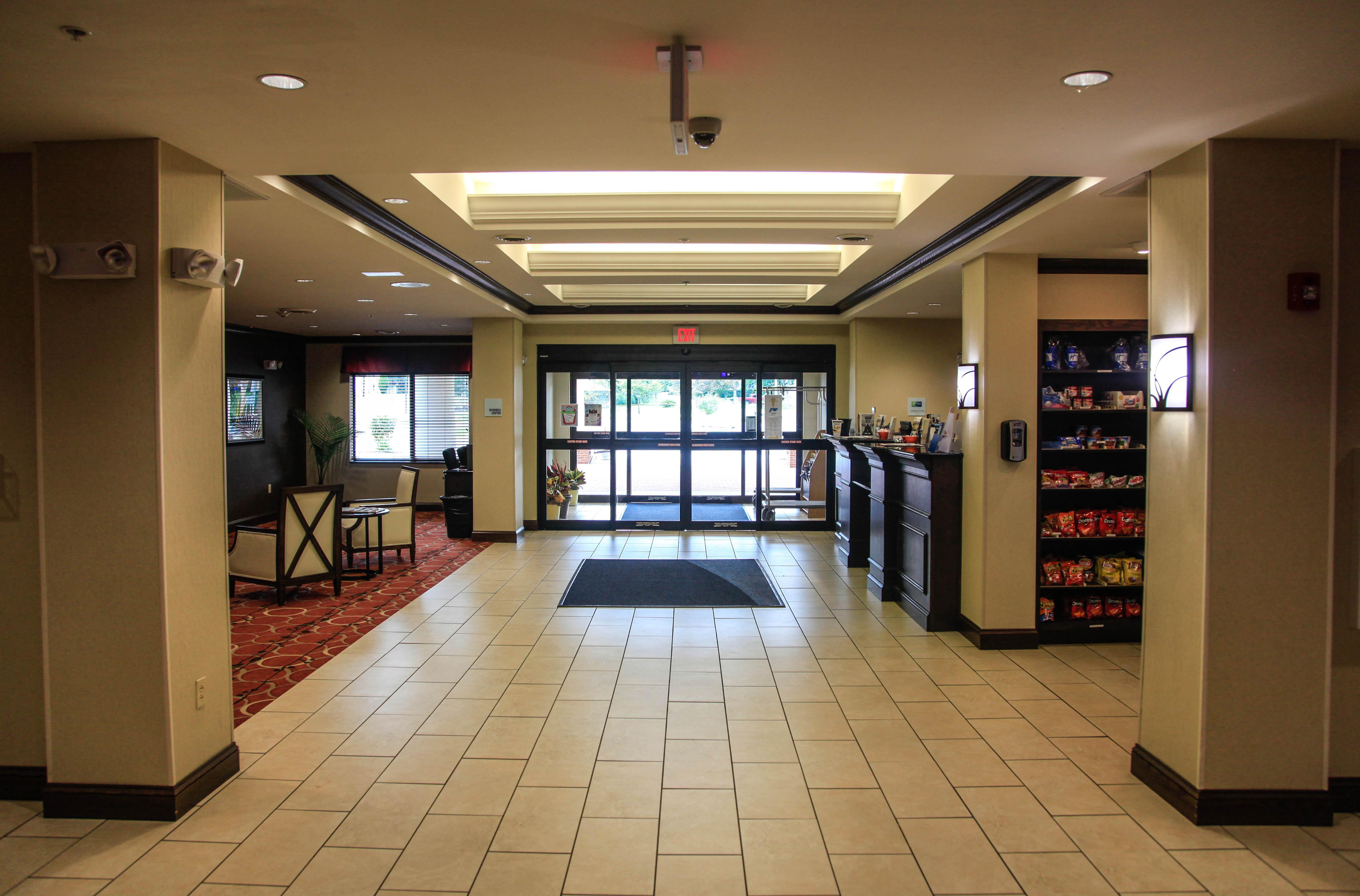 Holiday Inn Express & Suites Cumberland - La Vale By Ihg Kültér fotó