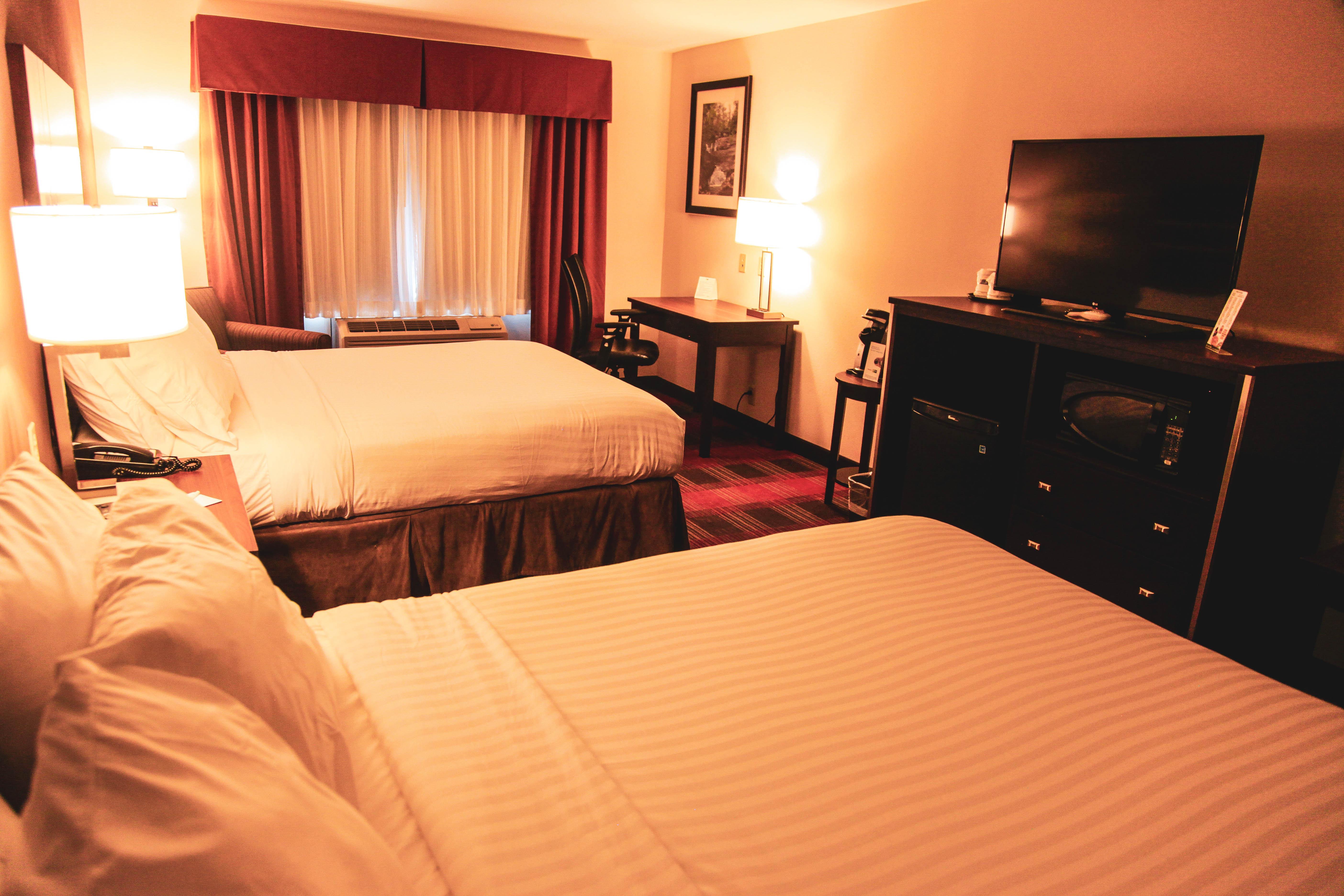 Holiday Inn Express & Suites Cumberland - La Vale By Ihg Kültér fotó